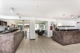 Color Mokambo Shore Design Hotel