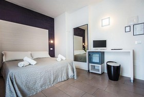 Color Mokambo Shore Design Hotel