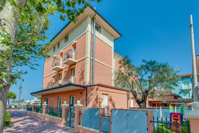 Hotel De la Ville