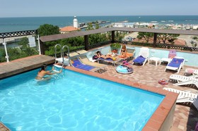 New Bristol Sport & Domus Mea