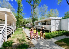 Isamar Holiday Village