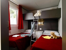 Isamar Holiday Village