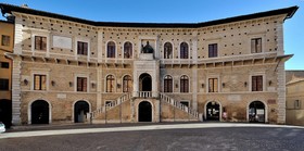 Prima Colonna Del Loggiato - Suite