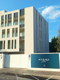 Marina Gardens Boutique&Suites