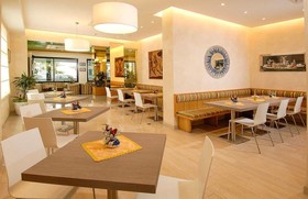 Hotel Antonella And Mael