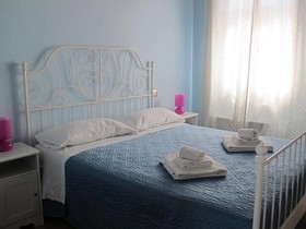 Insolent Inn