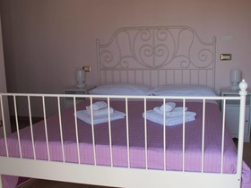 Insolent Inn