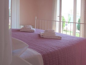 Insolent Inn