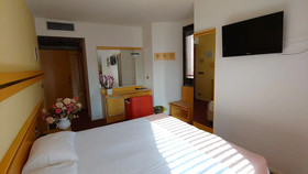 Hotel Antares
