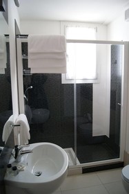Hotel Aprilia