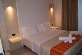Hotel Aprilia