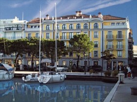 Hotel Metropole