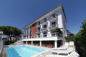 Touring Aparthotel
