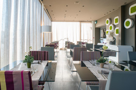 8Piuhotel