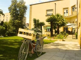 Aedes Resort