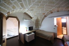 Idomeneo 63 Bed & Breakfast