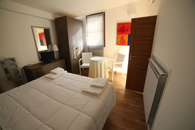 Idomeneo 63 Bed & Breakfast