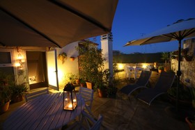 Idomeneo 63 Bed & Breakfast