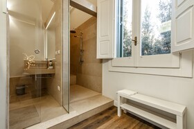 Vittoria Luxury House