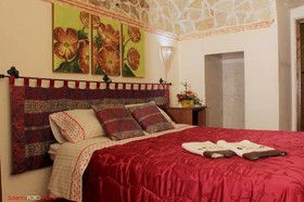 Exedra Holiday House