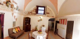 Exedra Holiday House