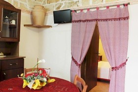 Exedra Holiday House