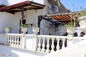 Exedra Holiday House