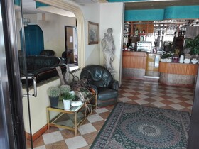 Hotel Apollo