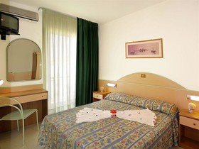 Hotel Beach 2