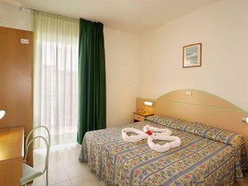 Hotel Beach 2