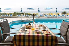 Hotel Bristol