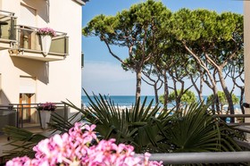 Hotel Excelsior