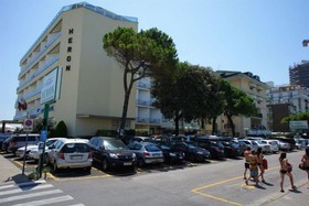 Hotel Heron