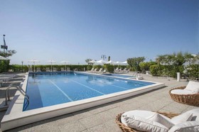 Hotel Imperial Palace