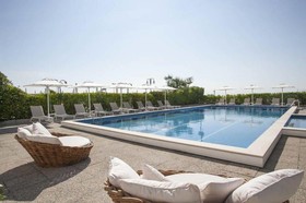 Hotel Imperial Palace