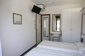 Hotel Iris