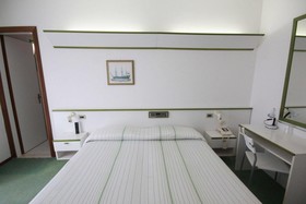 Hotel Iris