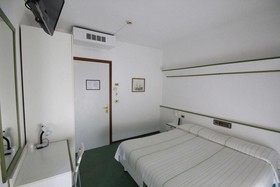 Hotel Iris