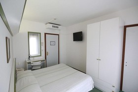 Hotel Iris