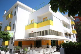 Hotel Iris