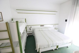 Hotel Iris
