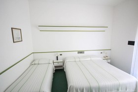 Hotel Iris