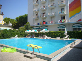Hotel MaxiHeron