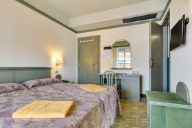 Hotel Montecarlo