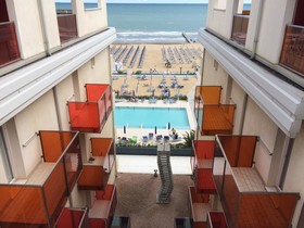 Hotel Orient & Pacific
