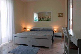 Le Petit Hotel