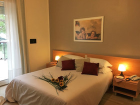 La Maison Hotel