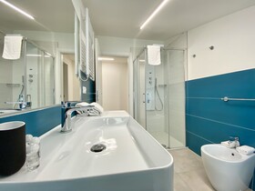 EM Apartments