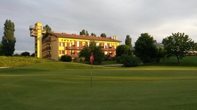 Golf Inn
