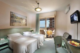 American Hotel